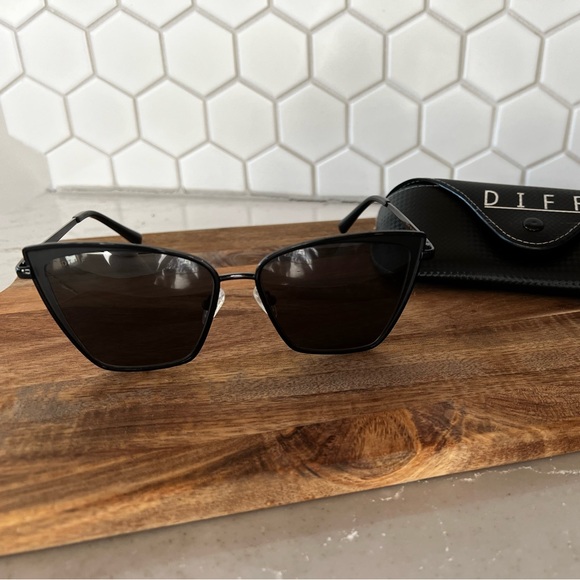 Diff Eyewear Accessories - Diff Eyewear Black Sunglasses